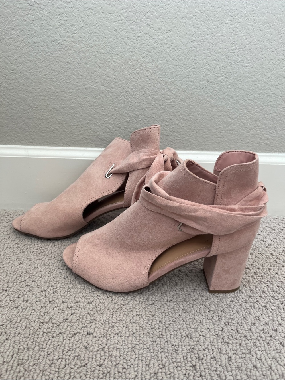 Shoe Dazzle Blush Pink Suede Open-Toe Block Heel Ankle Boots - Picture 2 of 9